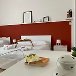 Talia Nocleg ze śniadaniem 3*